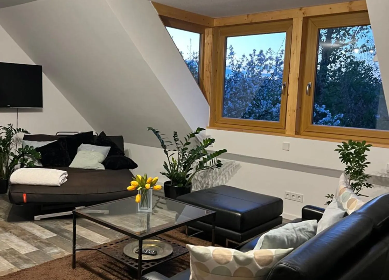 Komfort Maisonettewohnung ツィルンドルフ 0*,